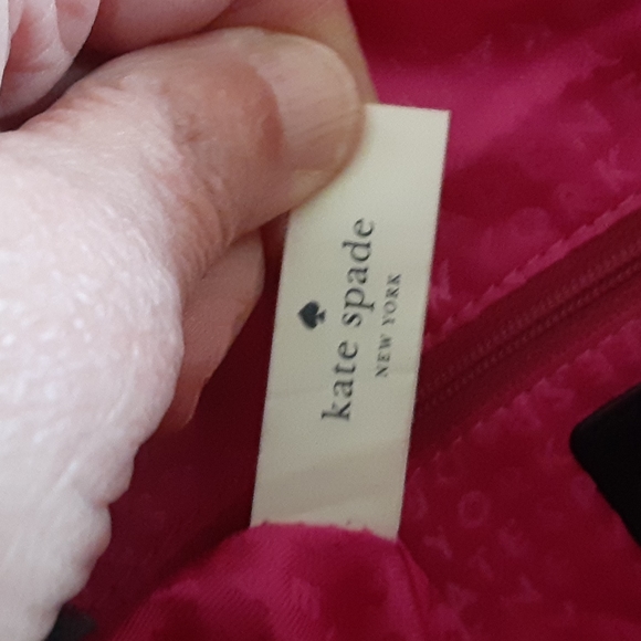 Kate Spade New York Highland Place Mini Maria Black Leather Crossbody. - Picture 8 of 14